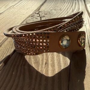 Rare Stunning crystal Swarovski suede wrap nude gold bracelet slake in beige box
